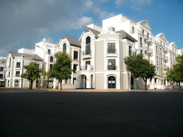 Luxury apartments for sale in Dubai with skyline view and modern interiors